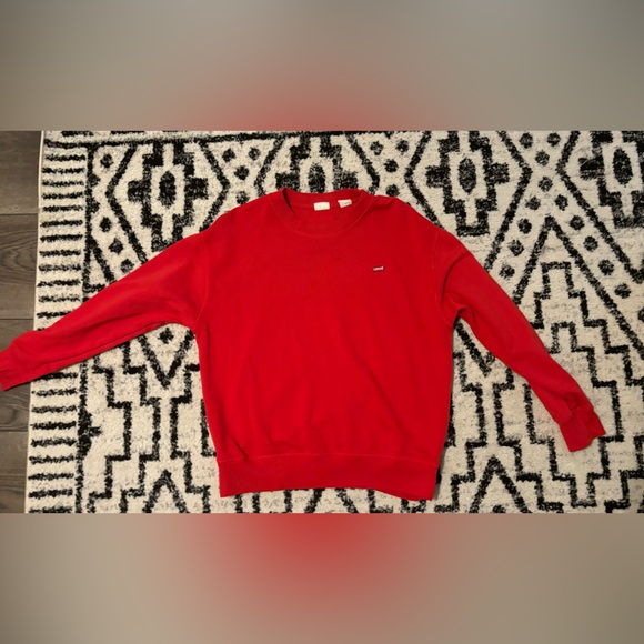 Levi’s Crewneck - Picture 1 of 2